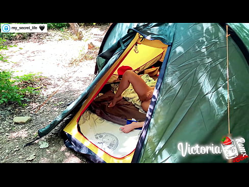 ❤️ Tented Stranger szenvedélyes kézimunkája a kamerában ️ Szex videó at hu.yh9n.top