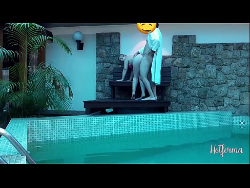 ❤️ A főnök meghívja a szobalányt a medencébe, de nem tud ellenállni egy forró ️ Szex videó at hu.yh9n.top